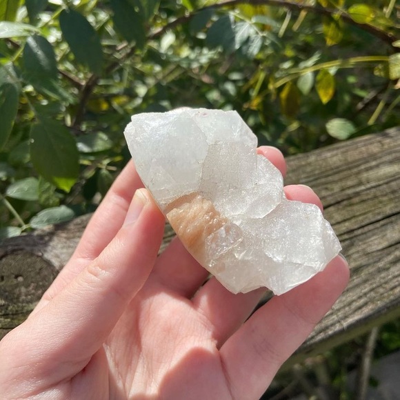 Apophyllite and green and pink peach zeolite/stilbite crystal cluster - Picture 2 of 10